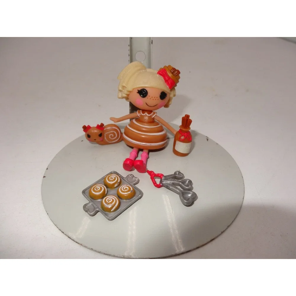 Lalaloopsy Mini Bun‎ Bun Sticky Icing Doll Series 8 Sew Cute Shoppes Set